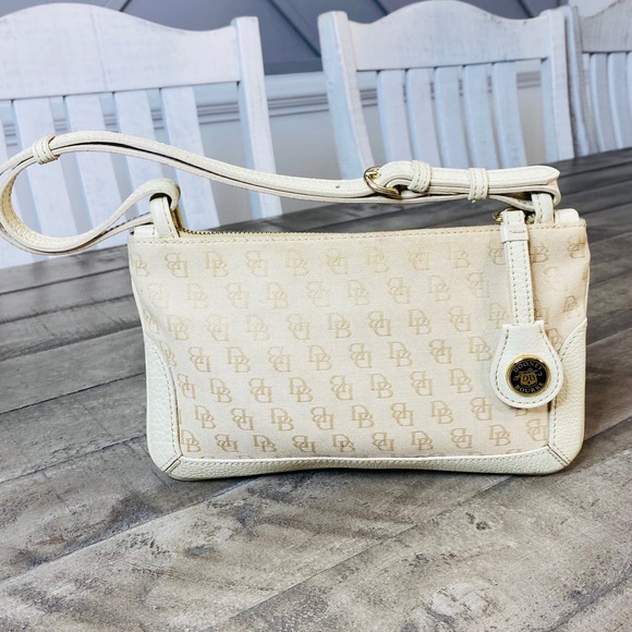Dooney & Bourke Wristlet Wallet DB Signature Logo Jacquard Leather Beige Y2K - Picture 1 of 8